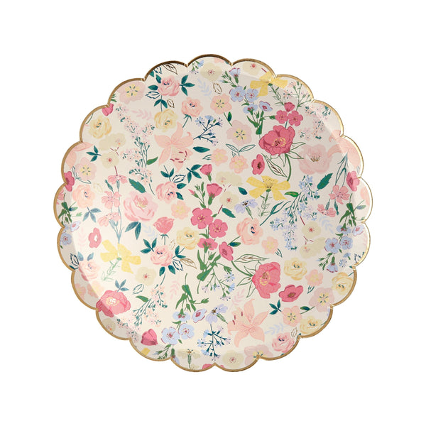 Our paper small plates with beautiful flowers are perfect for a garden party or picnic. Image2