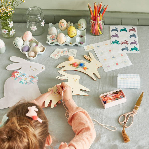 Kids who love crafts will adore this creative gift, with a wooden bunny to embroider, perfect as an Easter gift for kids. Image2